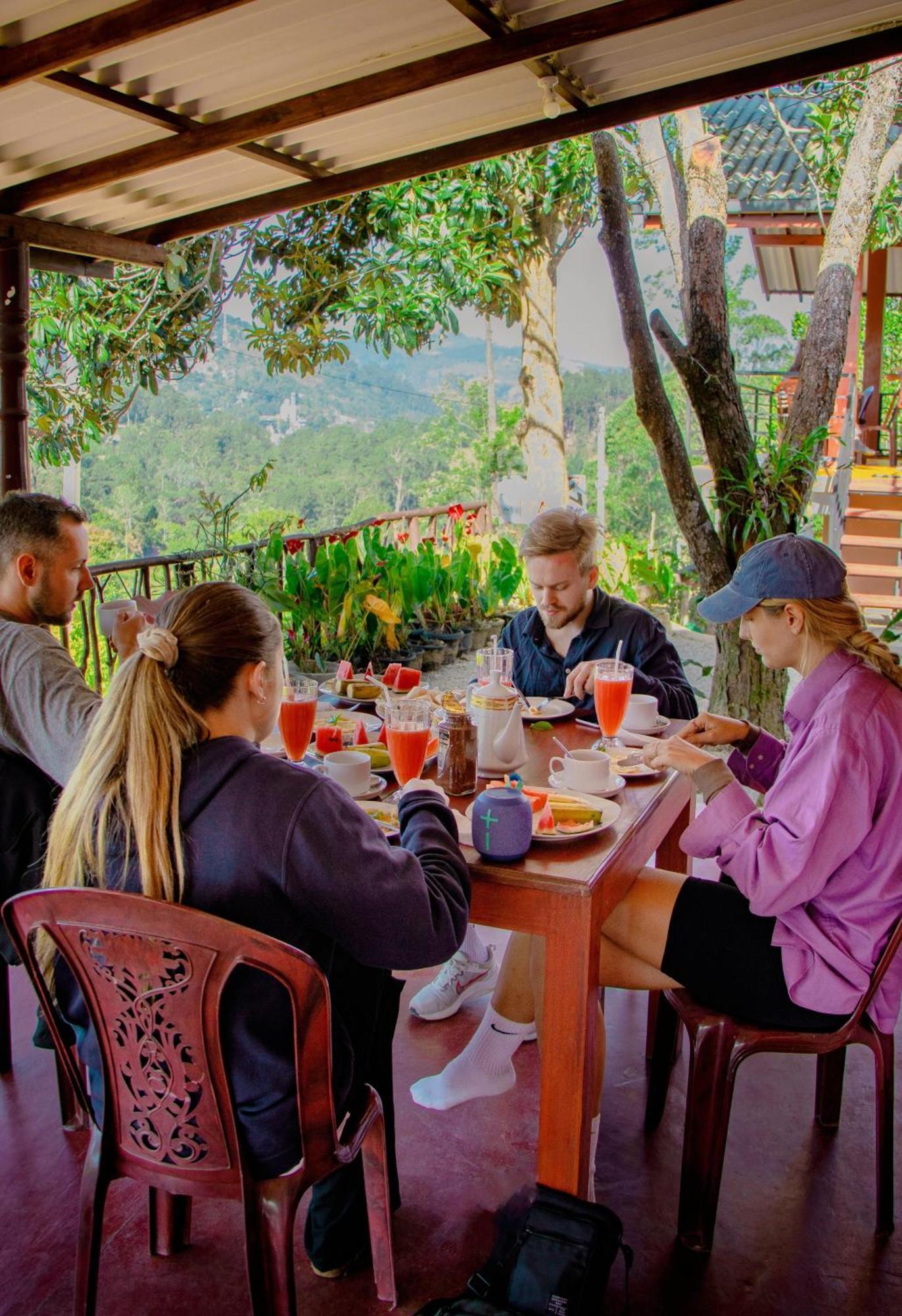 Nine Arch Homestay Элла Экстерьер фото